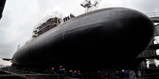 Rusia luncurkan kapal selam diesel-listrik Stary Oskol