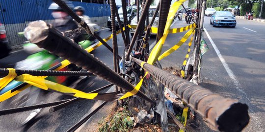 Besi tiang monorail ancam keselamatan pengendara