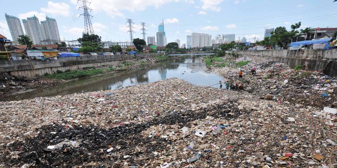 Banyak sungai  di Solo tercemar  limbah baku mutu air 