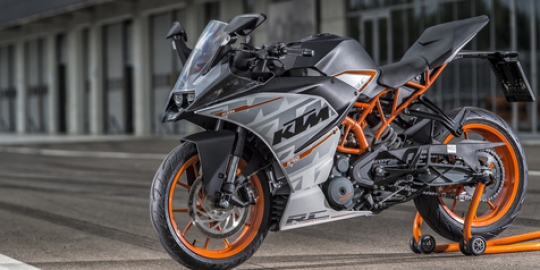 Yuk lihat aksi memukau KTM RC 390!