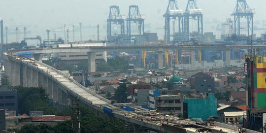 Ambisi bos pelindo II di ruas tol khusus angkutan logistik