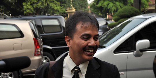 dan olahraga roy suryo rev2