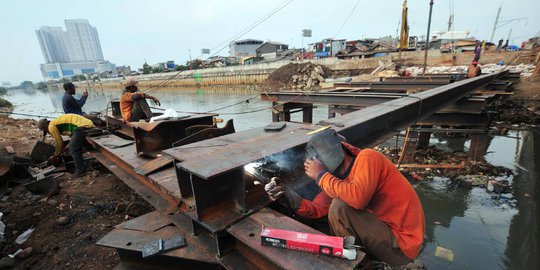 Bos KAI dorong pemerintah bangun jalur ganda di luar Jawa