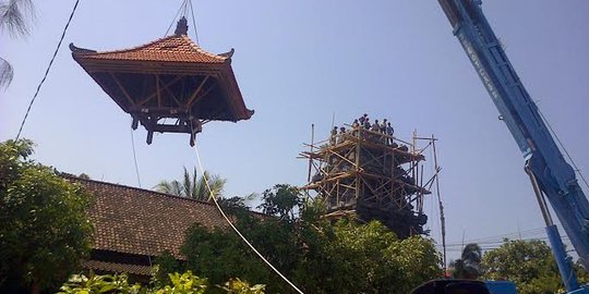 Banjar Mumbul Jimbaran bangun Bale Kulkul tertinggi sejagat