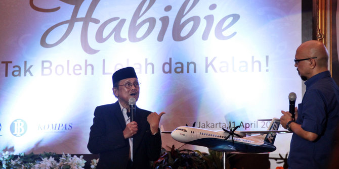 Habibie: Generasi lama, beri jalan untuk Jokowi!  merdeka.com