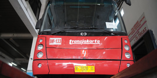 Ahok: Prabowo minta semua bus di Jakarta digratiskan