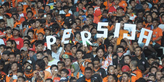 Persija gagal lolos 8 besar, suporter ngamuk rusak 5 mobil