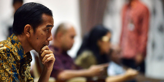 Jokowi: Yang mau menaikkan BBM itu siapa?