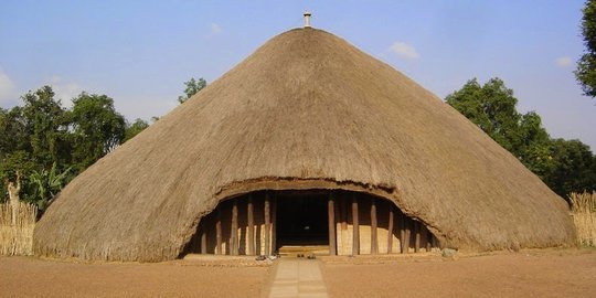 Menengok kuburan raja-raja di Uganda