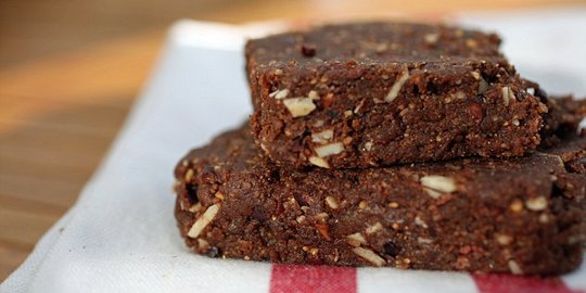 Mau coba energy bar yang dibuat dari tepung jangkrik ini?