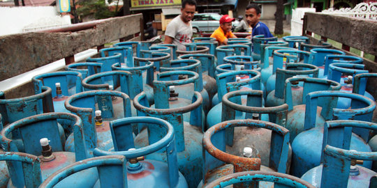 Harga gas 12 kg naik, Pertamina tak bisa cegah migrasi ke 3 kg