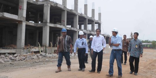 Jokowi tinjau pembangunan rusun buruh yang mangkrak 8 bulan