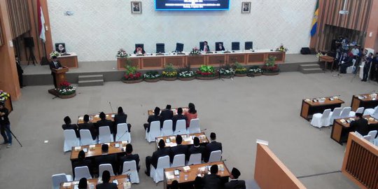 Baru dilantik, Anggota DPRD Banten sudah gadaikan SK