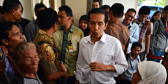 Jokowi: Bagus sekali mobil dinas menteri batal