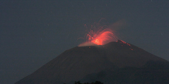 Aktivitas vulkanik di Gunung Slamet meningkat,evakuasi disiapkan