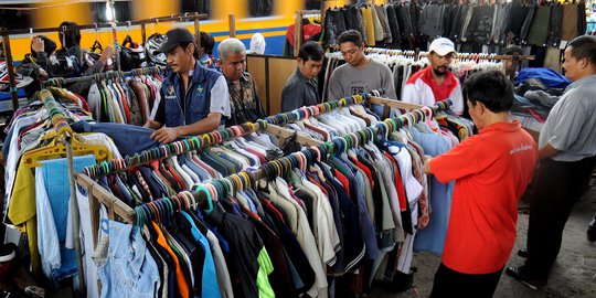 Turun temurun, penjualan baju bekas di Wakatobi sulit dihentikan