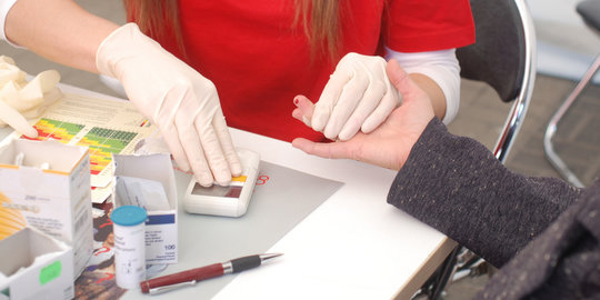 5 Jenis tes darah yang perlu dilakukan setiap orang