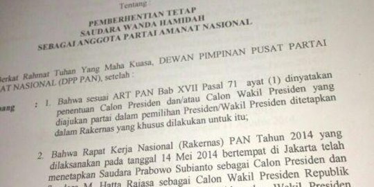 Dukung Jokowi-JK, Wanda Hamidah akhirnya dipecat dari PAN