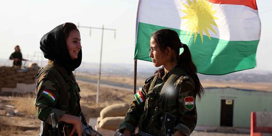 Cantiknya pejuang wanita asal Iran yang bantu Irak hadapi ISIS