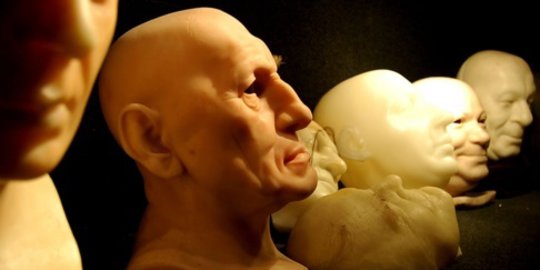 Seram, museum ini pajang koleksi topeng kematian