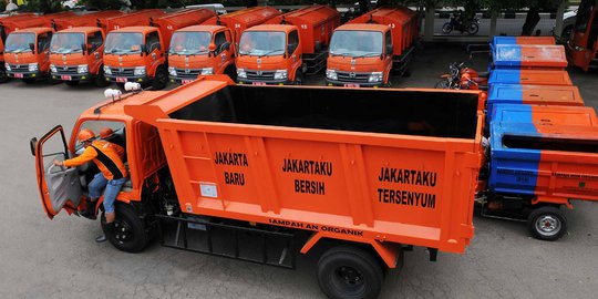  Bekasi  siap terima hibah truk  sampah bekas  dari Jakarta 