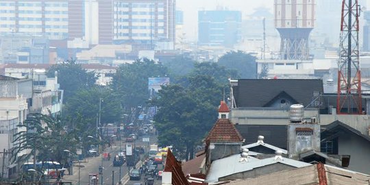 Diselimuti kabut asap, jarak pandang di Kota Medan berkurang