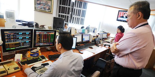 Perdagangan saham ditutup, IHSG parkir di level 5.200