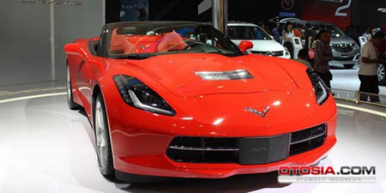 Corvette Stingray jadi daya tarik booth Chevrolet