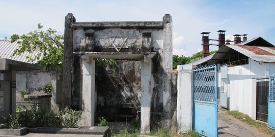di aceh surabaya dan manado rev3