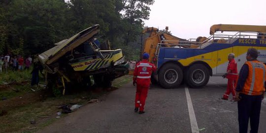 Ini nama-nama korban tewas kecelakaan beruntun di Tol 