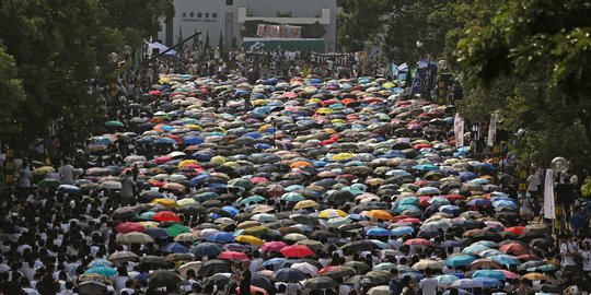 Ratusan mahasiswa boikot jalan menentang Partai Komunis China