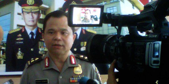 Bentrok dengan TNI di Batam, satu polisi terluka kena pukulan