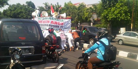 Truk Anggota FPI Mogok trending dan jadi bahan bercandaan