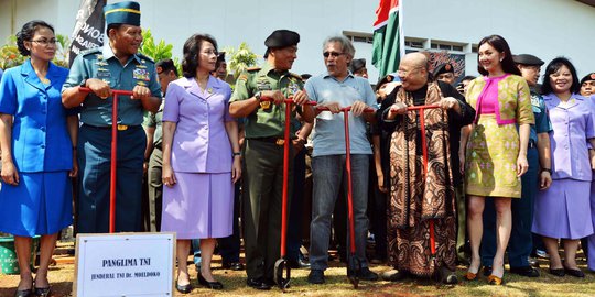 Panglima TNI ajak Iwan Fals & Jaya Suprana bikin lubang biopori