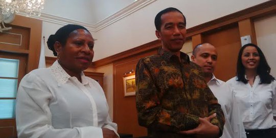 Jokowi sebut teleconference dengan warga Papua e-blusukan
