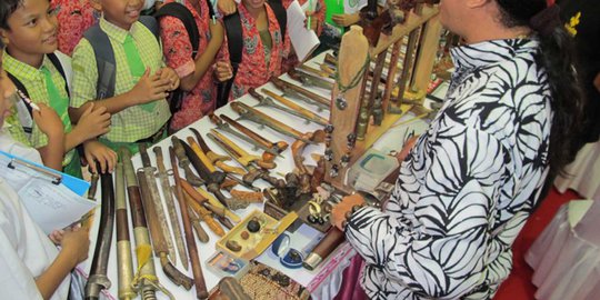 Pemprov DIY gelar pameran keris, batik dan wayang