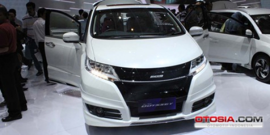 Honda Odyssey Mugen cuma 'bersolek' di satu tipe  merdeka.com