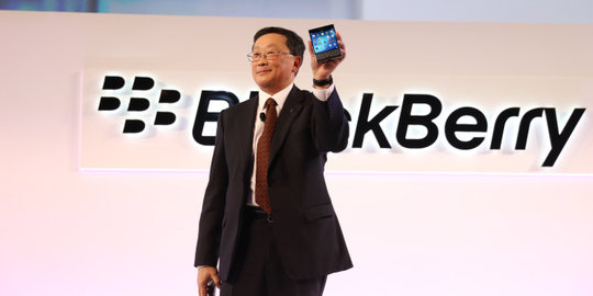 Rilis 'Passport', CEO BlackBerry sindir iPhone 6