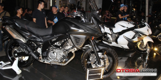 Luncurkan 4 moge, Suzuki panaskan Pasar Big Bike Jakarta