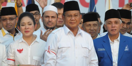 Prabowo malu lama-lama pidato karena ada Titiek Soeharto