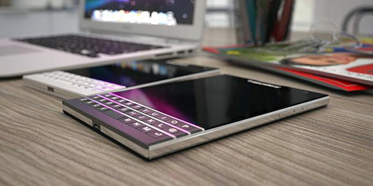 Ikuti tren iPhone 6, BlackBerry Passport jalani tes 'bengkok'