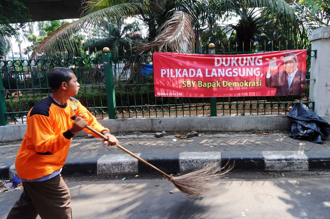 spanduk dukungan pilkada langsung