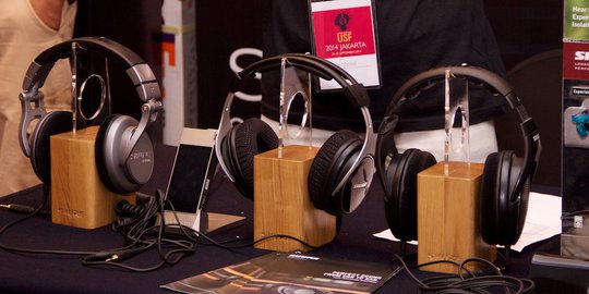 Berbagai produk headphone canggih di pameran High-End Audio