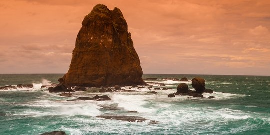 5 Mitos Gaib Yang Meliputi Pantai Papuma Jember Merdekacom