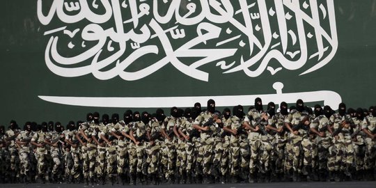 Latihan militer Arab Saudi jelang pelaksanaan haji di Mekkah
