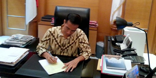 Menkeu era Soeharto tantang keseriusan Jokowi lepas dari utang
