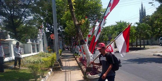 ke yogya giman sudah ganti 10 sandal rev3