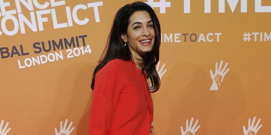 Pesona Amal Alamuddin dari masa ke masa