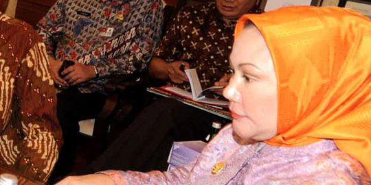 Anak perempuan Atut diperiksa di kasus alkes Banten