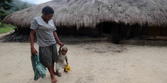 10 Bahasa ibu di Papua terancam punah